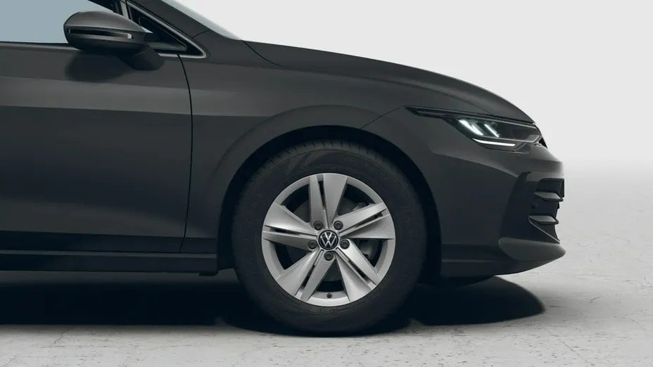 VOLKSWAGEN Golf -