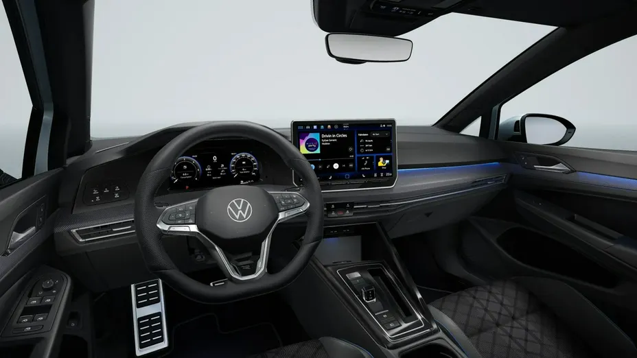 VOLKSWAGEN Golf -