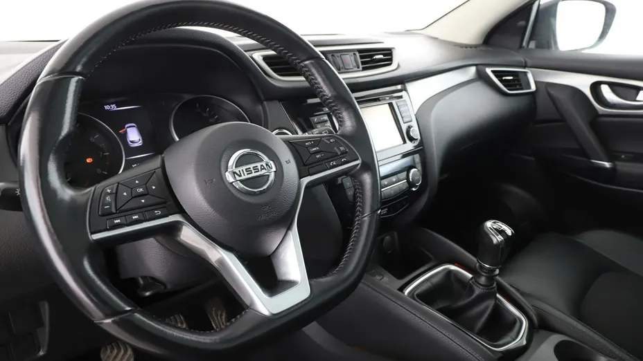 NISSAN Qashqai -