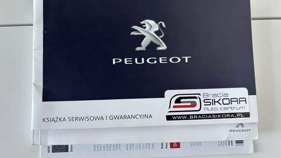 PEUGEOT 3008 -