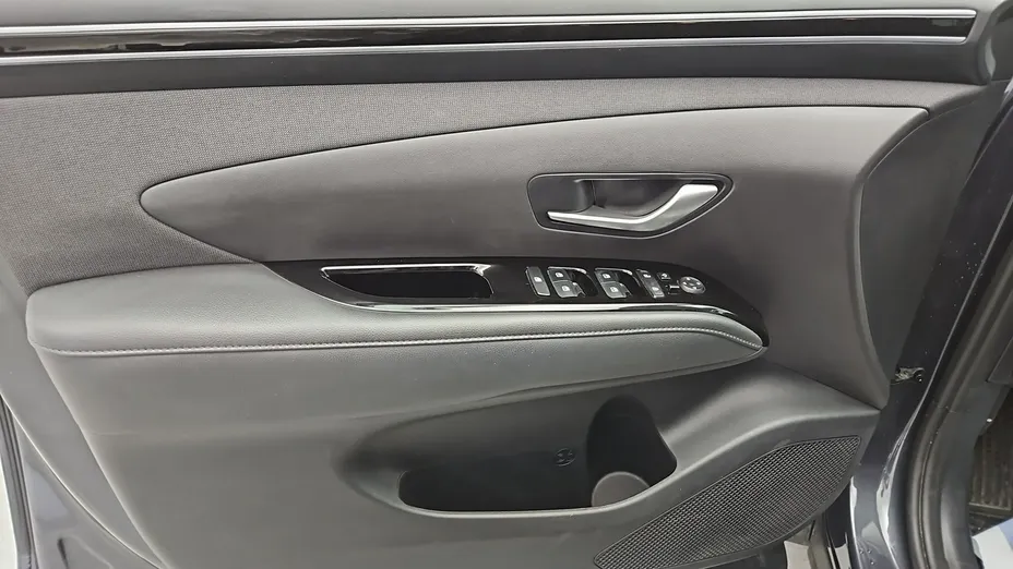 HYUNDAI Tucson -