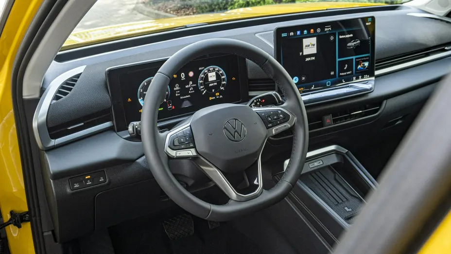 VOLKSWAGEN T-ROC -