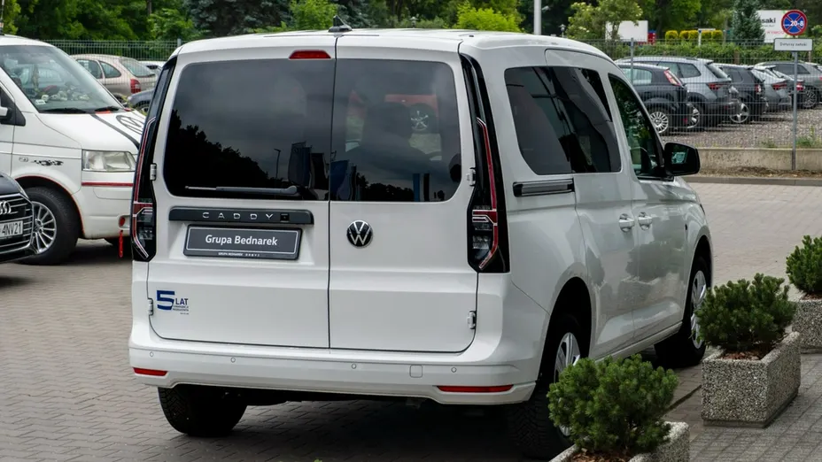 VOLKSWAGEN Caddy -