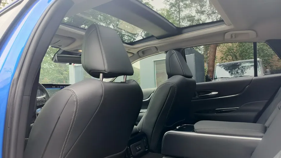 TOYOTA Mirai -
