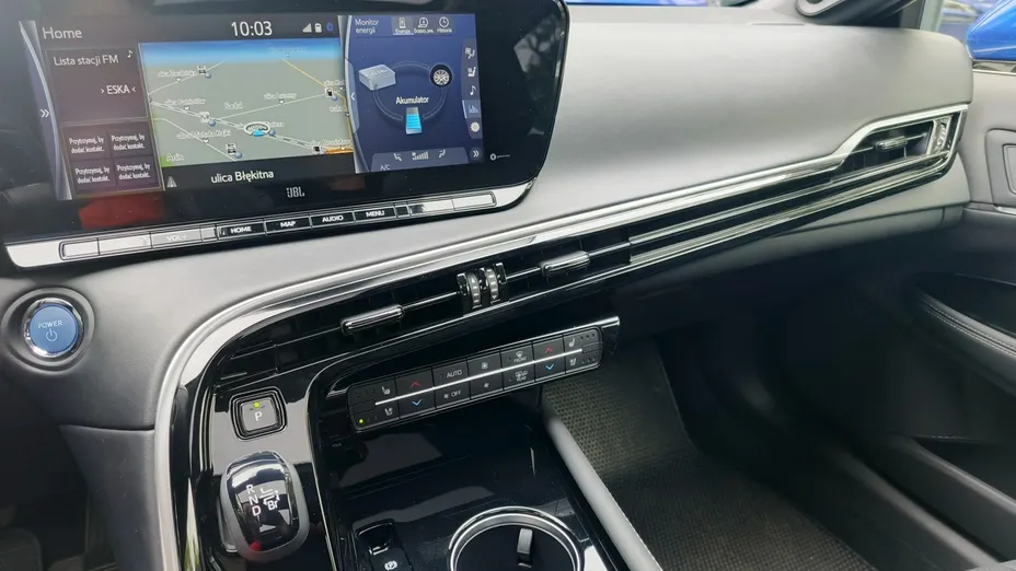 TOYOTA Mirai -