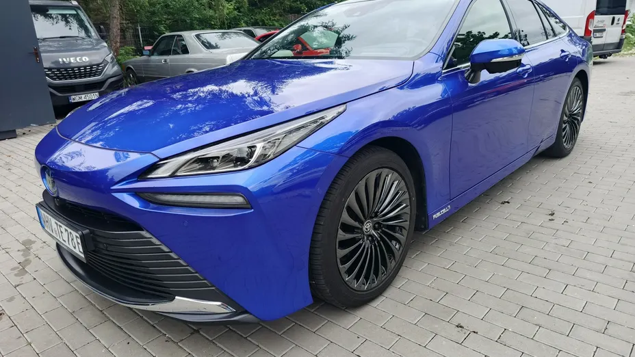 TOYOTA Mirai -