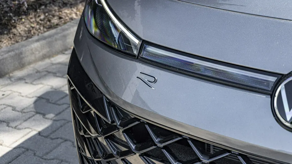 VOLKSWAGEN T-ROC -