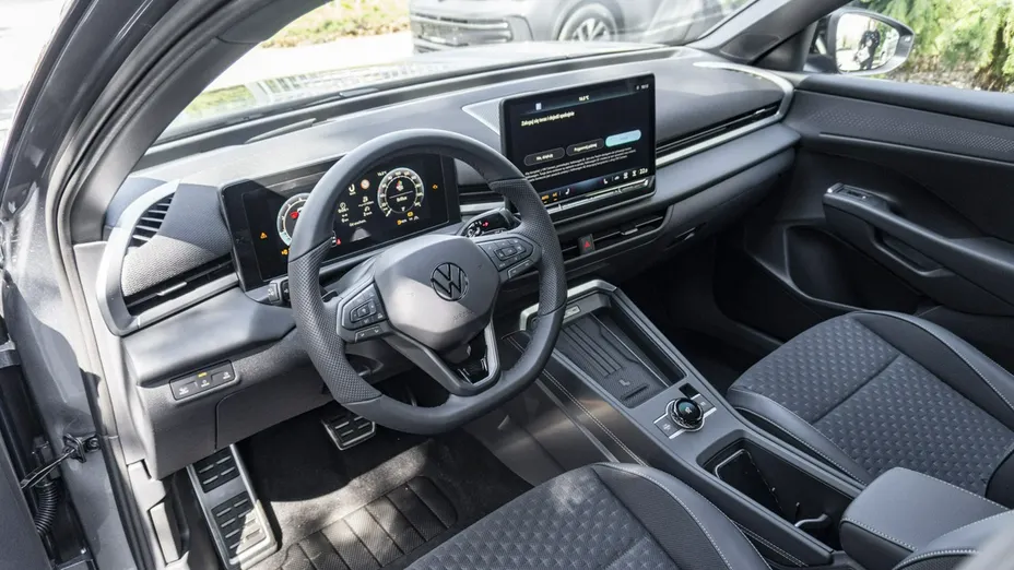 VOLKSWAGEN T-ROC -