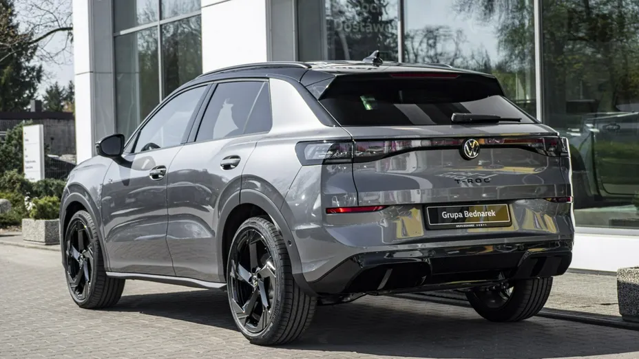 VOLKSWAGEN T-ROC -