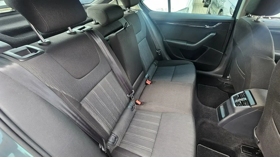 SKODA Octavia -