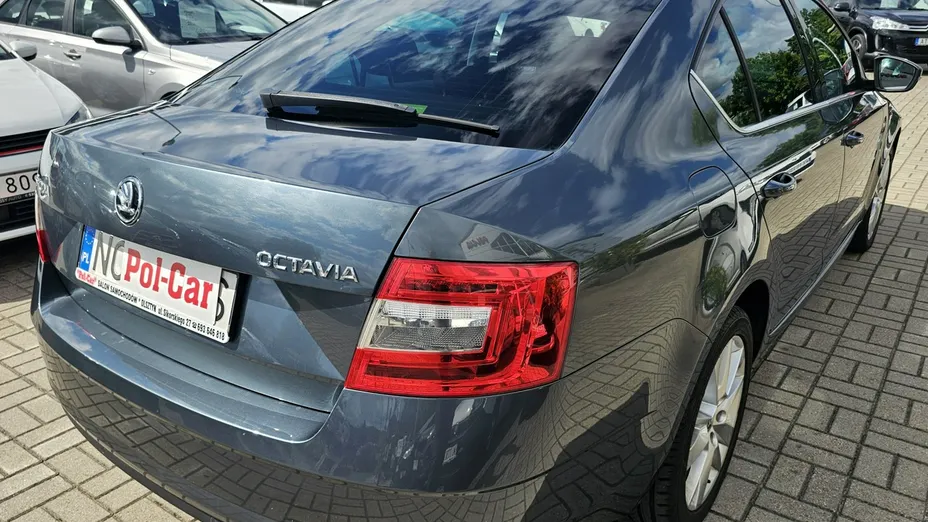 SKODA Octavia -