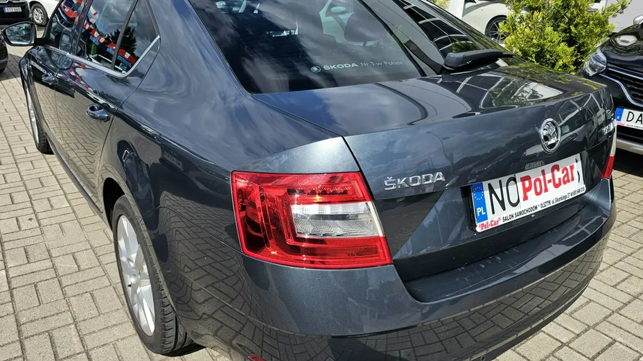 SKODA Octavia -