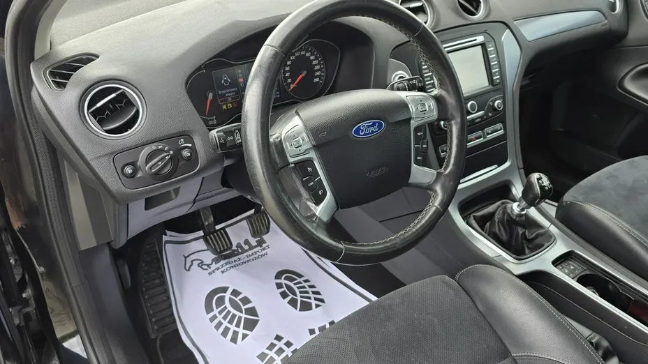 FORD Mondeo -