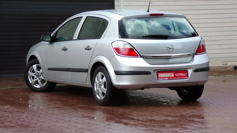 OPEL Astra -