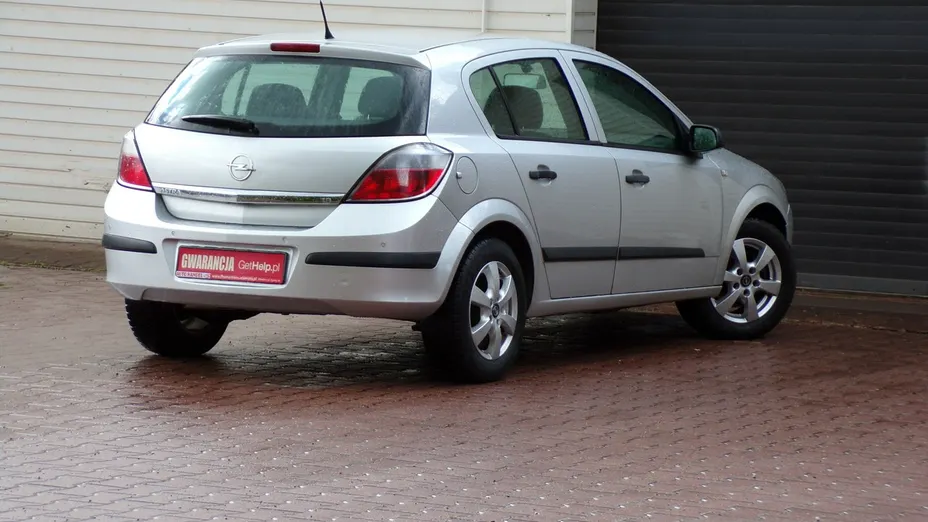 OPEL Astra -