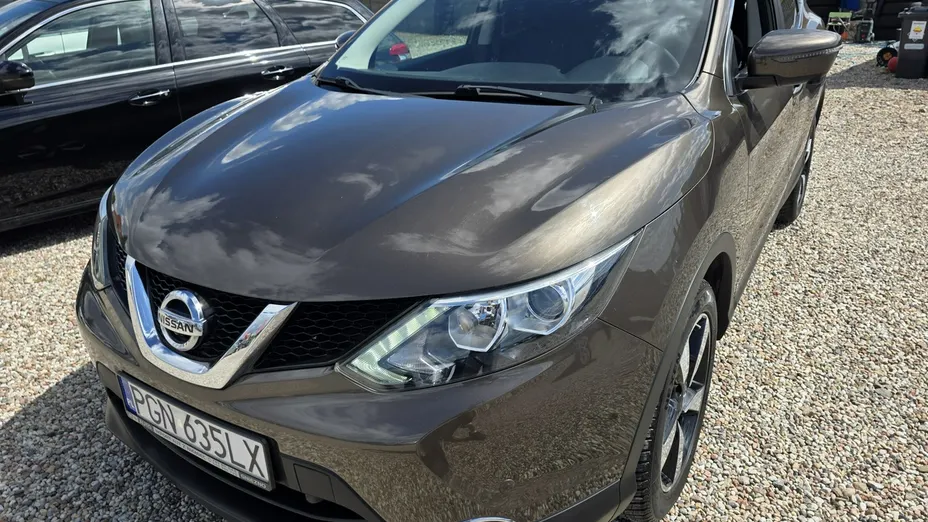 NISSAN Qashqai -