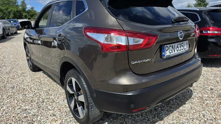 NISSAN Qashqai -