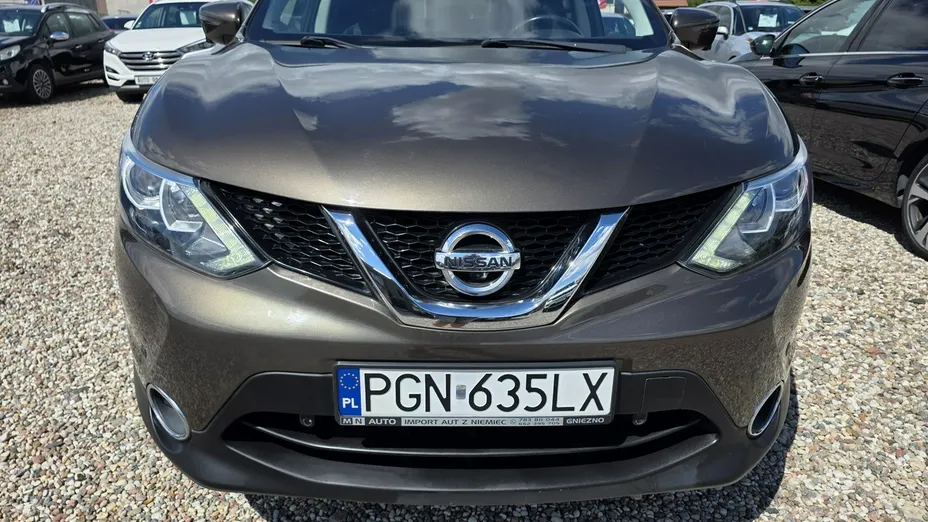 NISSAN Qashqai -