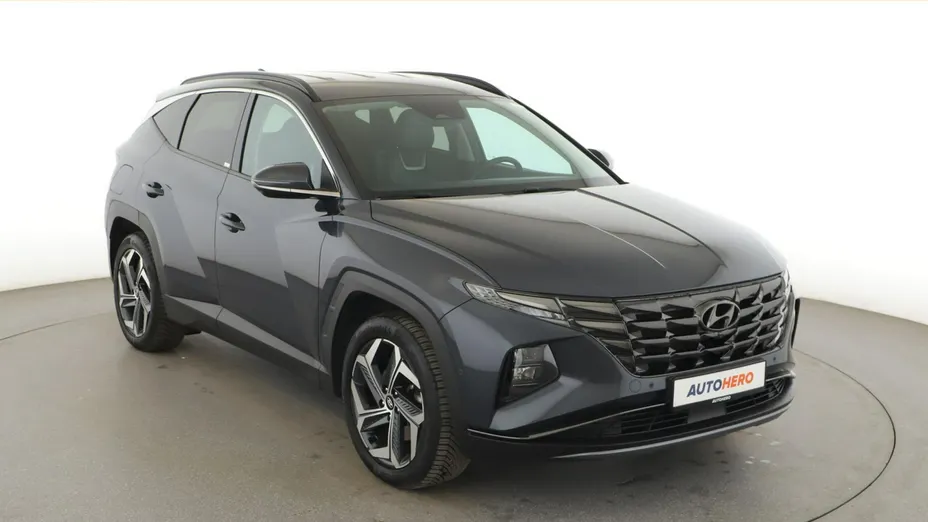 HYUNDAI Tucson -