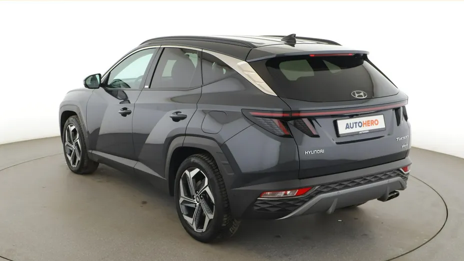 HYUNDAI Tucson -