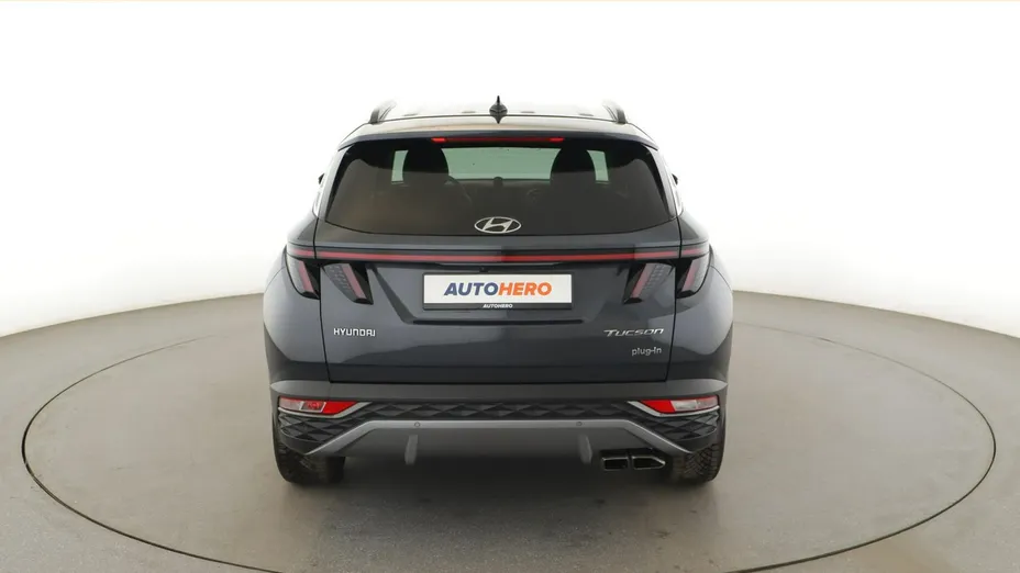HYUNDAI Tucson -