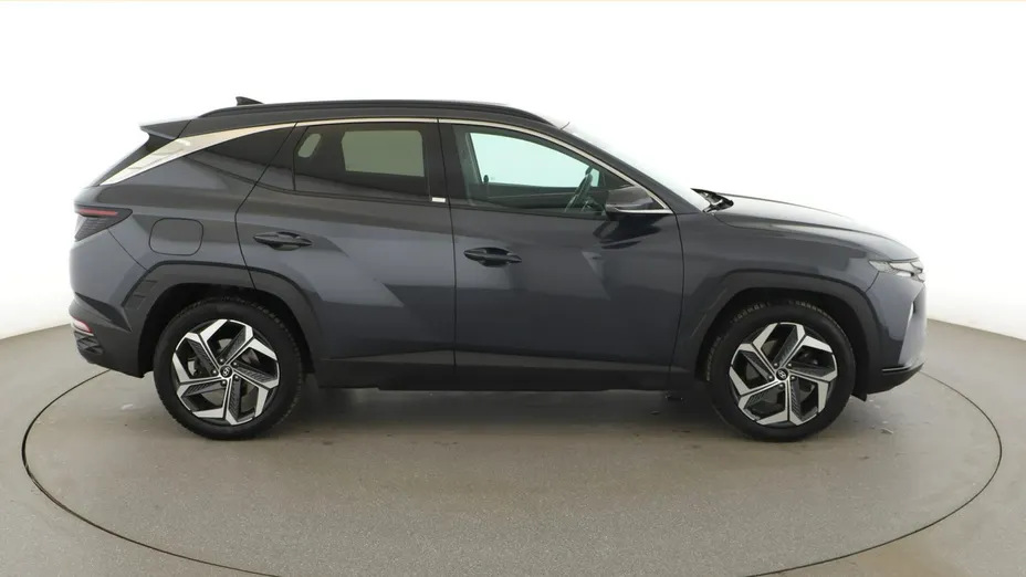 HYUNDAI Tucson -