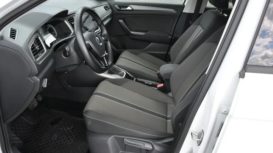 VOLKSWAGEN T-ROC -