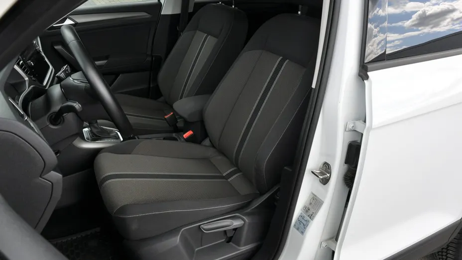 VOLKSWAGEN T-ROC -