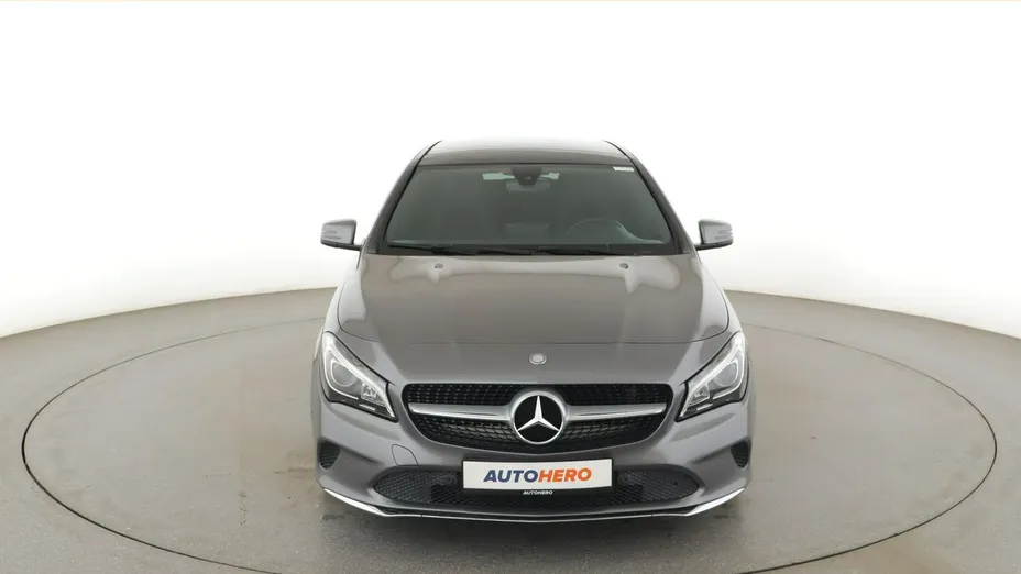 MERCEDES-BENZ CLA -