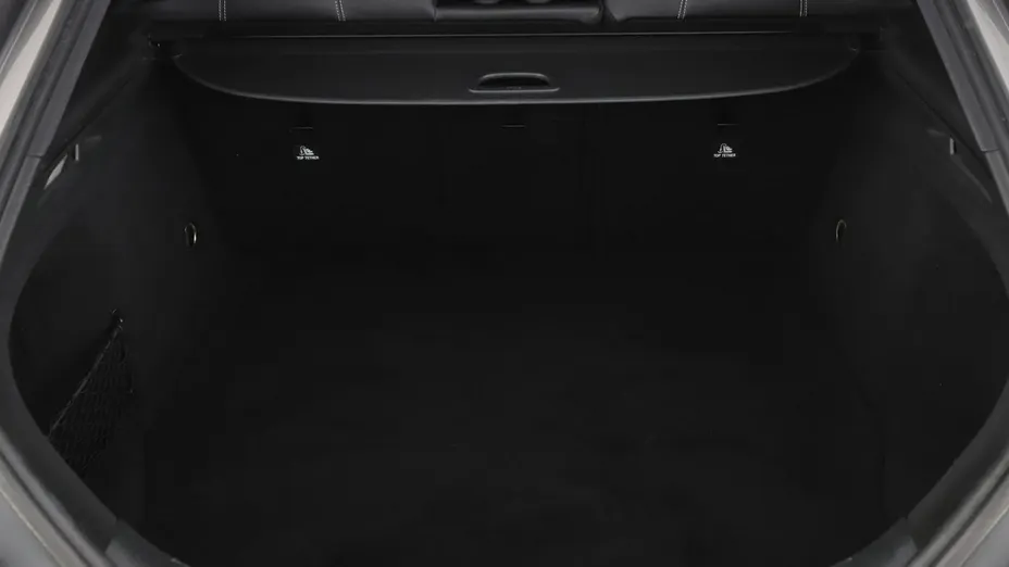 MERCEDES-BENZ CLA -