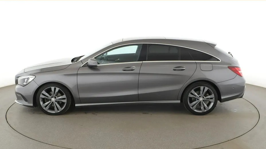MERCEDES-BENZ CLA -