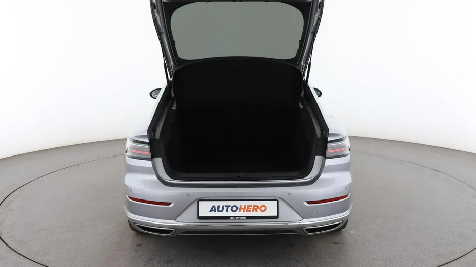 VOLKSWAGEN Arteon -