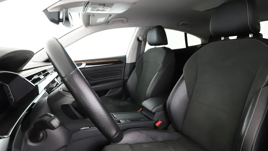 VOLKSWAGEN Arteon -