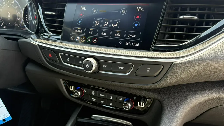 OPEL Insignia -