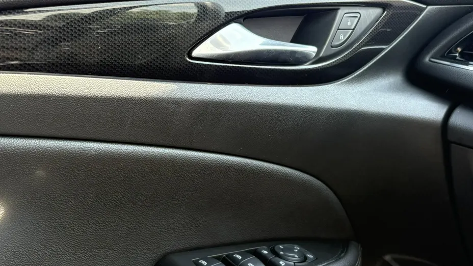 OPEL Insignia -