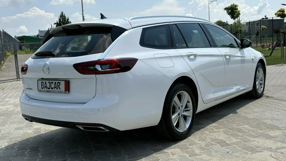 OPEL Insignia -