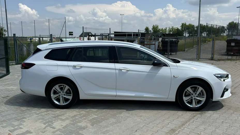 OPEL Insignia -