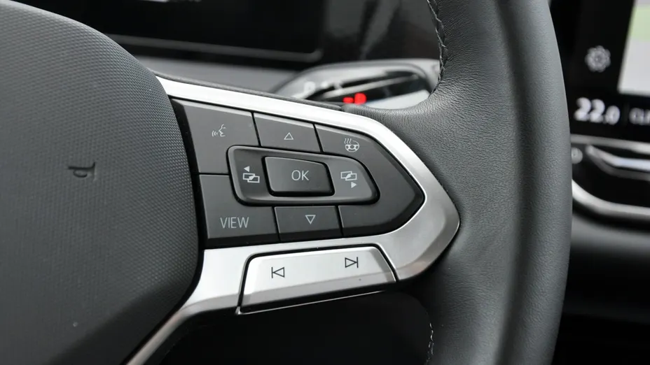 VOLKSWAGEN Tiguan -