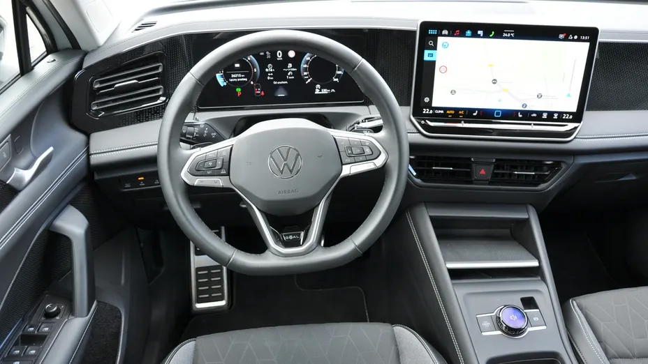 VOLKSWAGEN Tiguan -