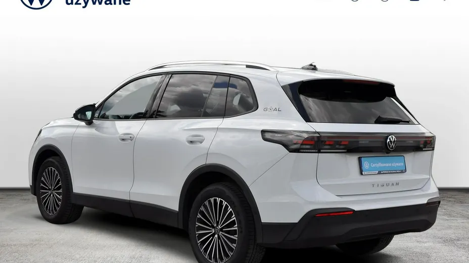 VOLKSWAGEN Tiguan -