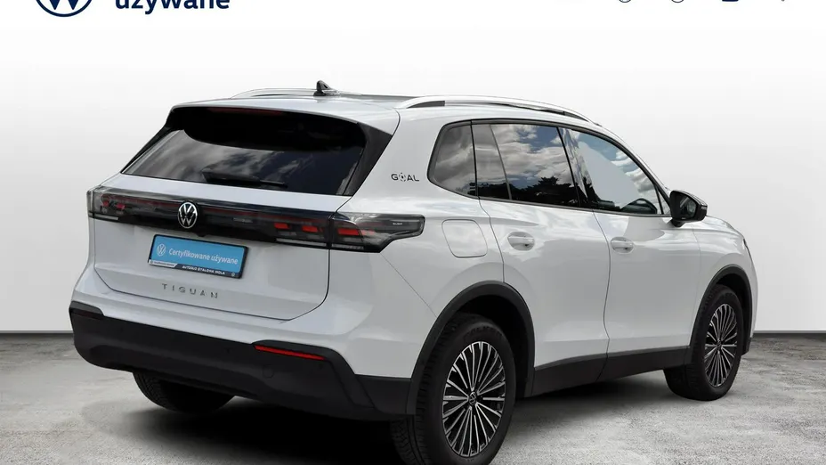 VOLKSWAGEN Tiguan -