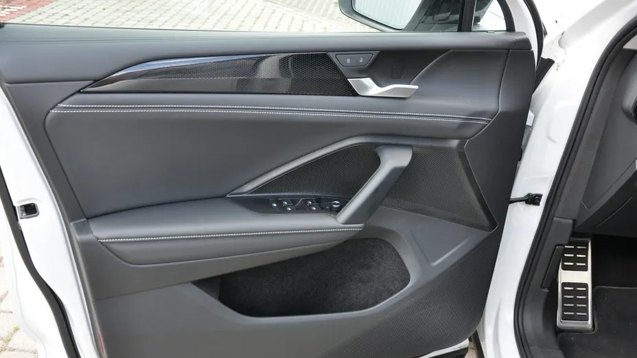 VOLKSWAGEN Tiguan -