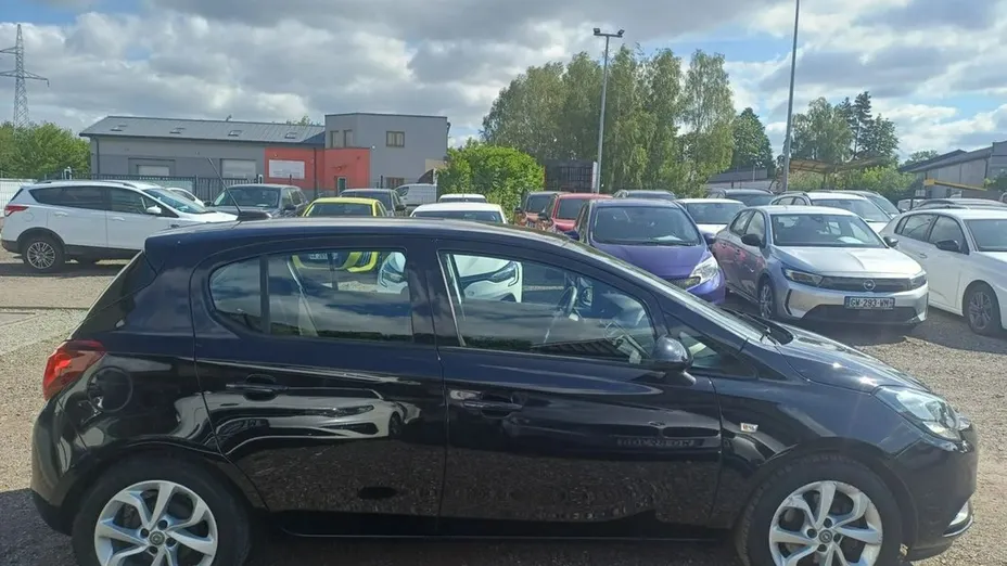 OPEL Corsa -