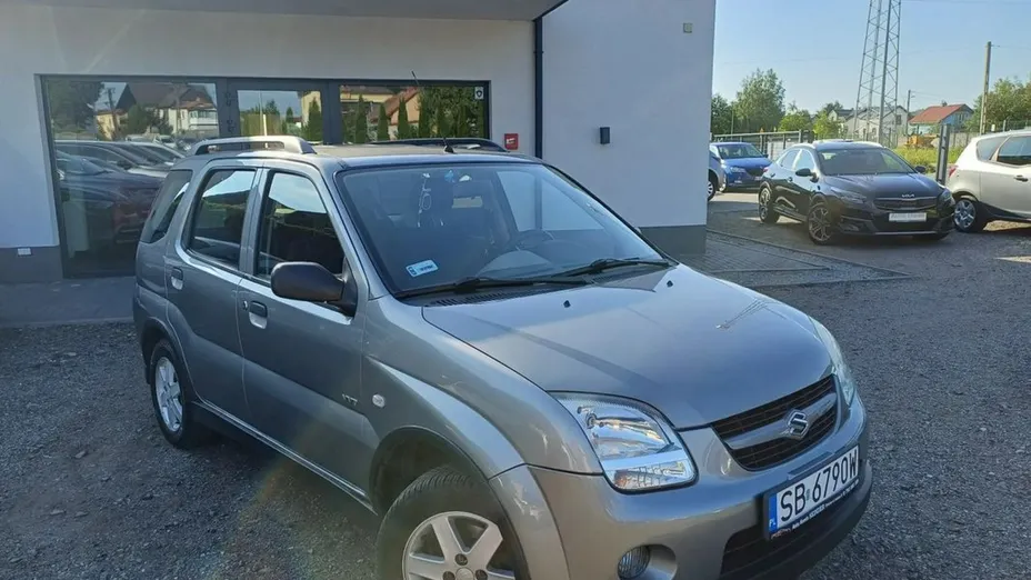 SUZUKI Ignis -