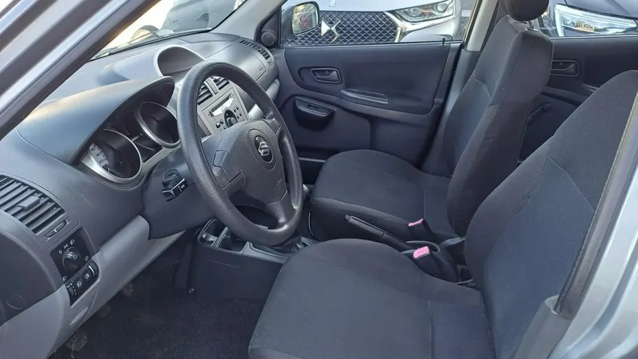 SUZUKI Ignis -