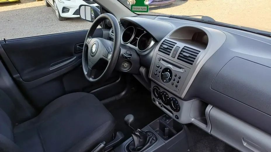 SUZUKI Ignis -