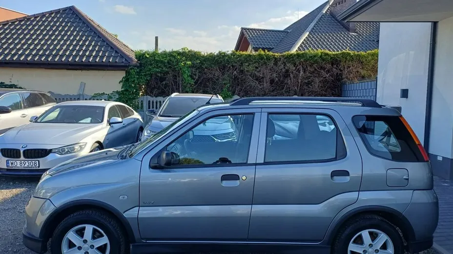 SUZUKI Ignis -