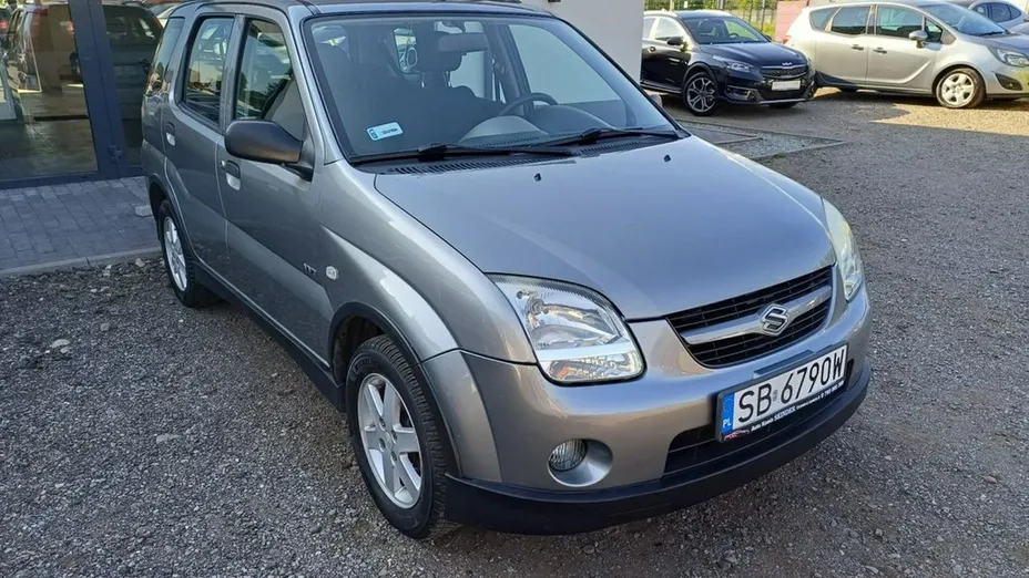 SUZUKI Ignis -
