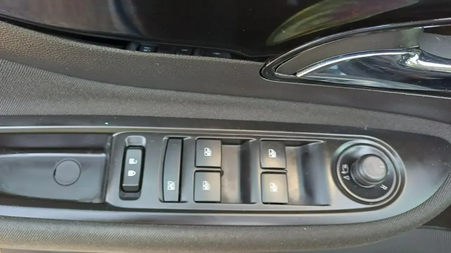 OPEL Mokka -