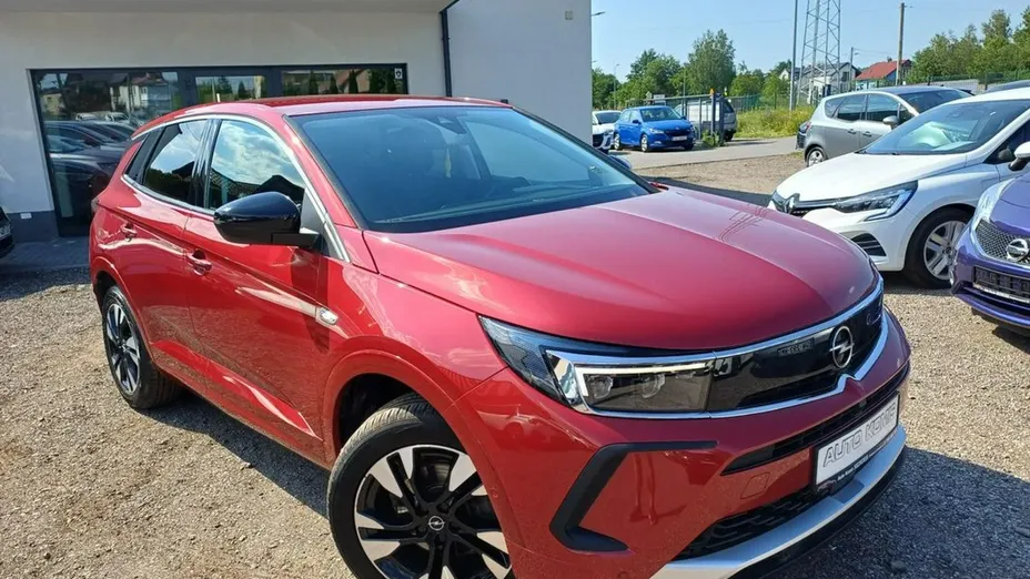 OPEL Grandland X -